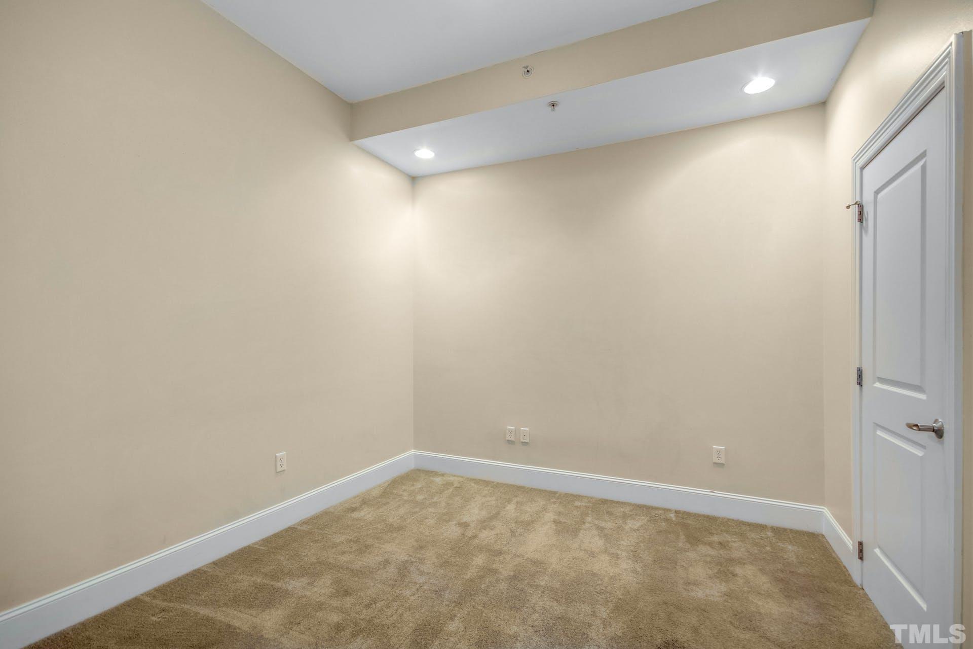 400 West North Street, Unit 914 Raleigh, NC 27603 - Photo 5 of 16 Gallery Image 5