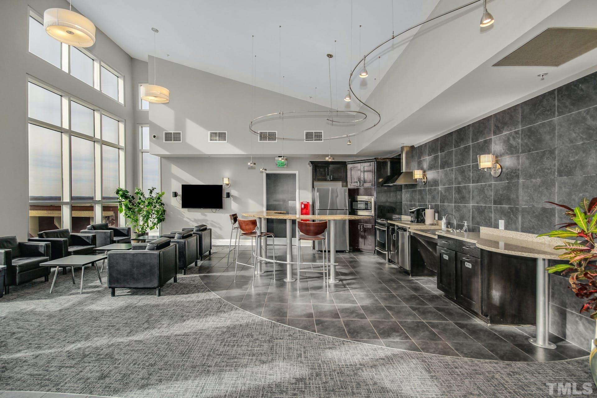400 West North Street, Unit 914 Raleigh, NC 27603 - Photo 8 of 16 Gallery Image 8