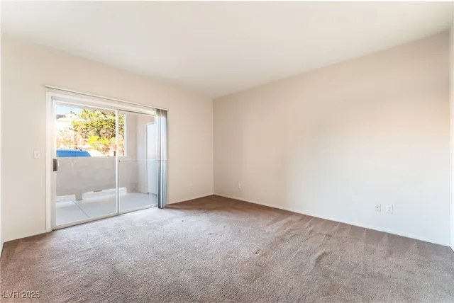 $1,500 | 7717 Himalayas Avenue, Unit 102, Las Vegas, NV 89128