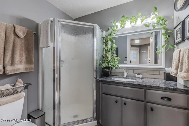 $1,290,000 | 7082 East Poleline Avenue, Post Falls, ID 83854