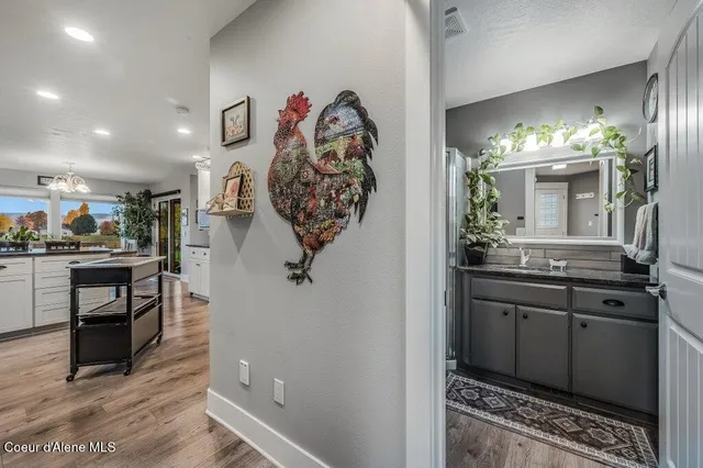 $1,290,000 | 7082 East Poleline Avenue, Post Falls, ID 83854