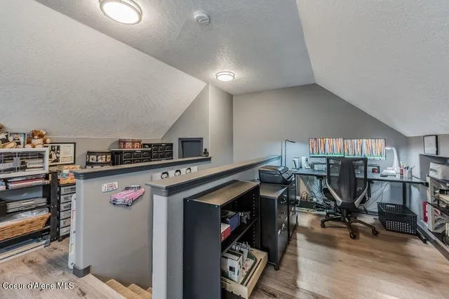 $1,290,000 | 7082 East Poleline Avenue, Post Falls, ID 83854