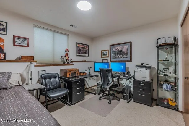 $1,290,000 | 7082 East Poleline Avenue, Post Falls, ID 83854