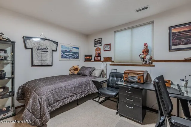 $1,290,000 | 7082 East Poleline Avenue, Post Falls, ID 83854