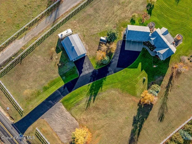 $1,290,000 | 7082 East Poleline Avenue, Post Falls, ID 83854