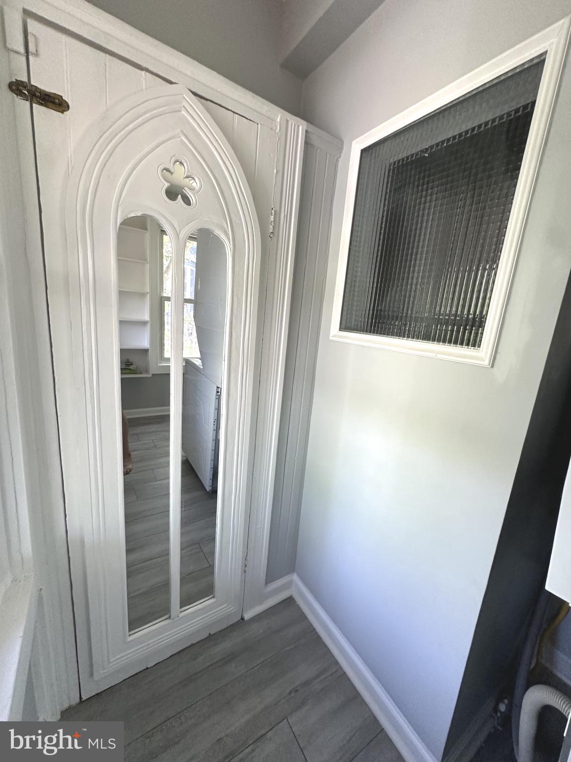 4605 Schenley Road Baltimore, MD 21210 - Photo 20 of 44 a view of entryway with wooden floor