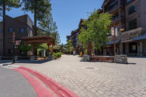 $569,000 | 2000 North Village Drive, Unit 318, Truckee, CA 96161