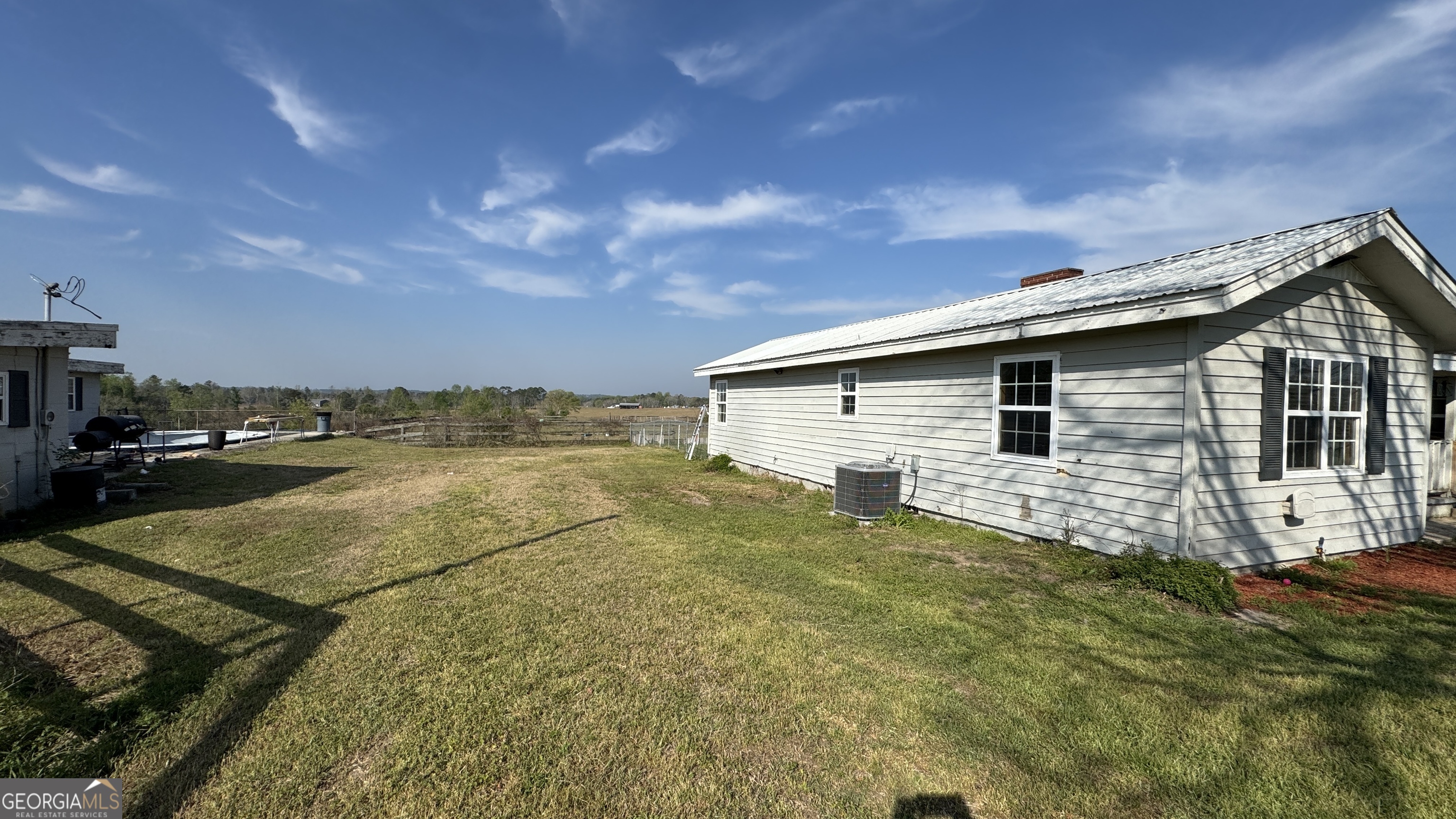 9297 Lynntown Road Collins, GA 30421 - Photo 5 of 33 Gallery Image 5