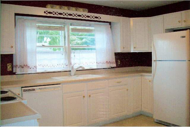 1411 Audubon Road Vincennes, IN 47591 - Photo 2 of 9 Gallery Image 2
