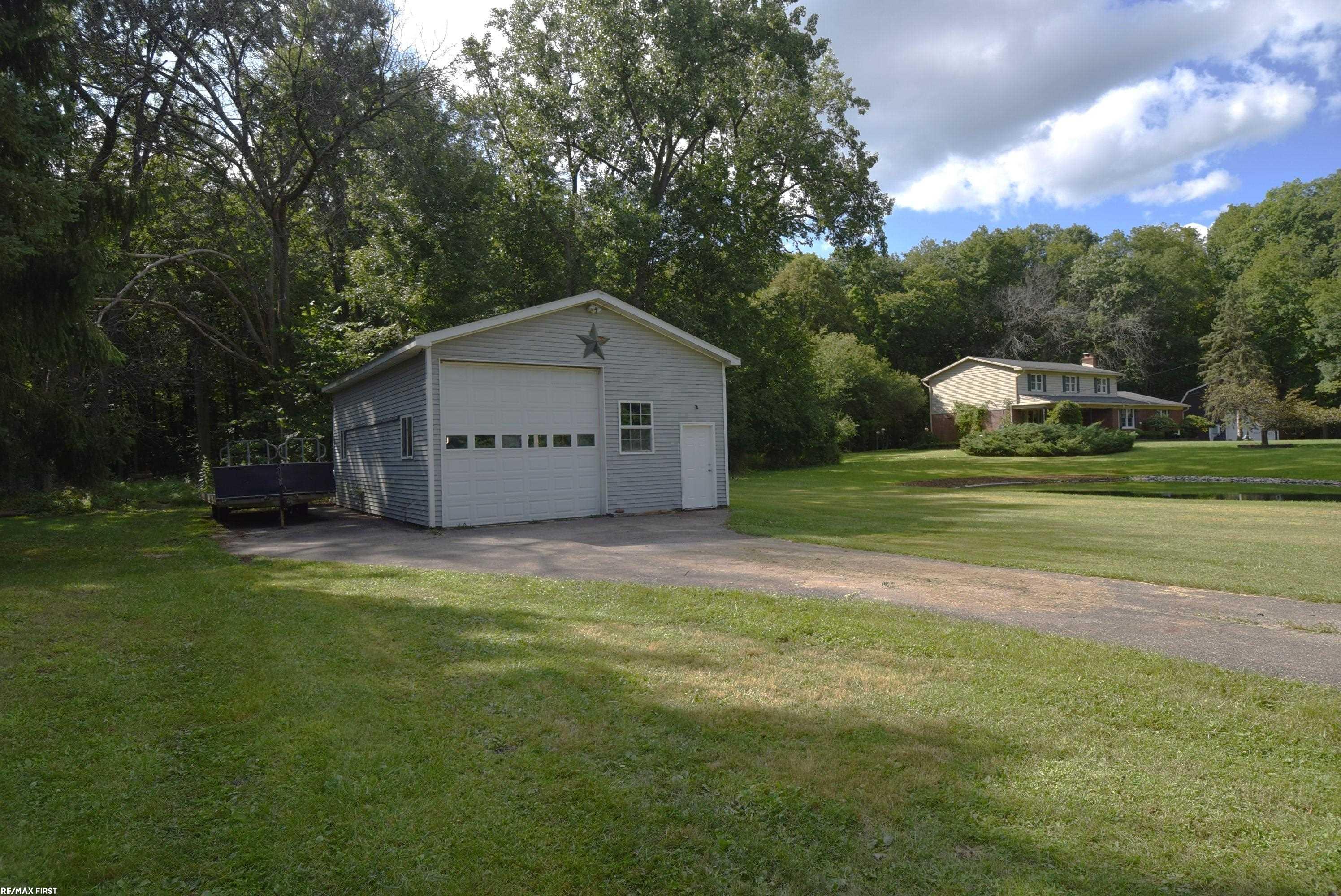 24975 Armada Ridge Road Armada, MI 48005 - Photo 6 of 73 50153079-225386a1-eba9-4060-ac99-aa4e1d1dc2b6.JPG