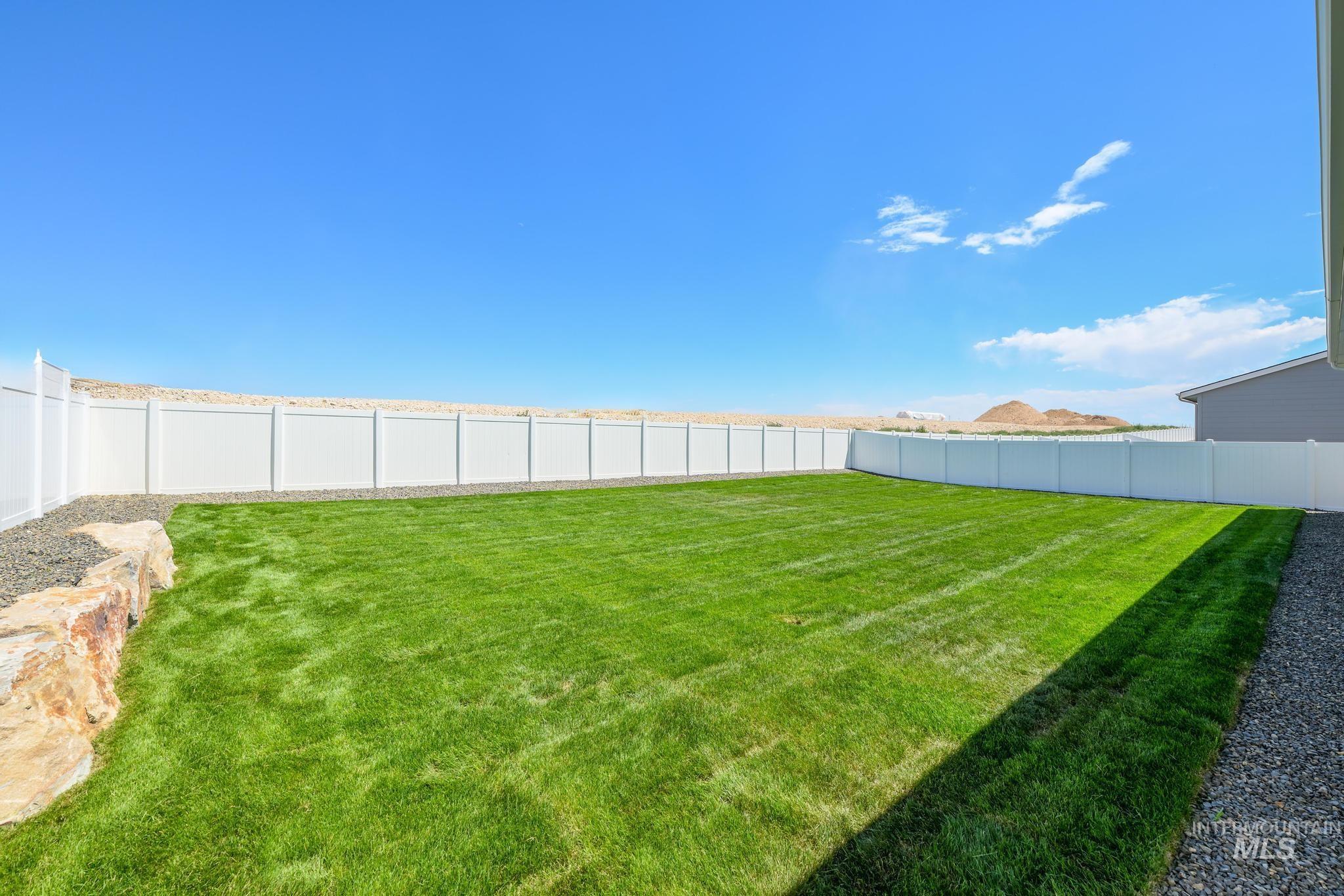 15086 Steel Cloud Avenue Caldwell, ID 83607 - Photo 31 of 41 View of fenced backyard