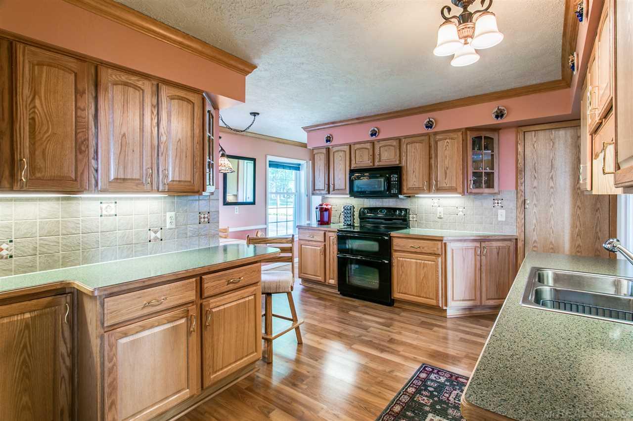 2725 Lakeshore Road Applegate, MI 48401 - Photo 22 of 43