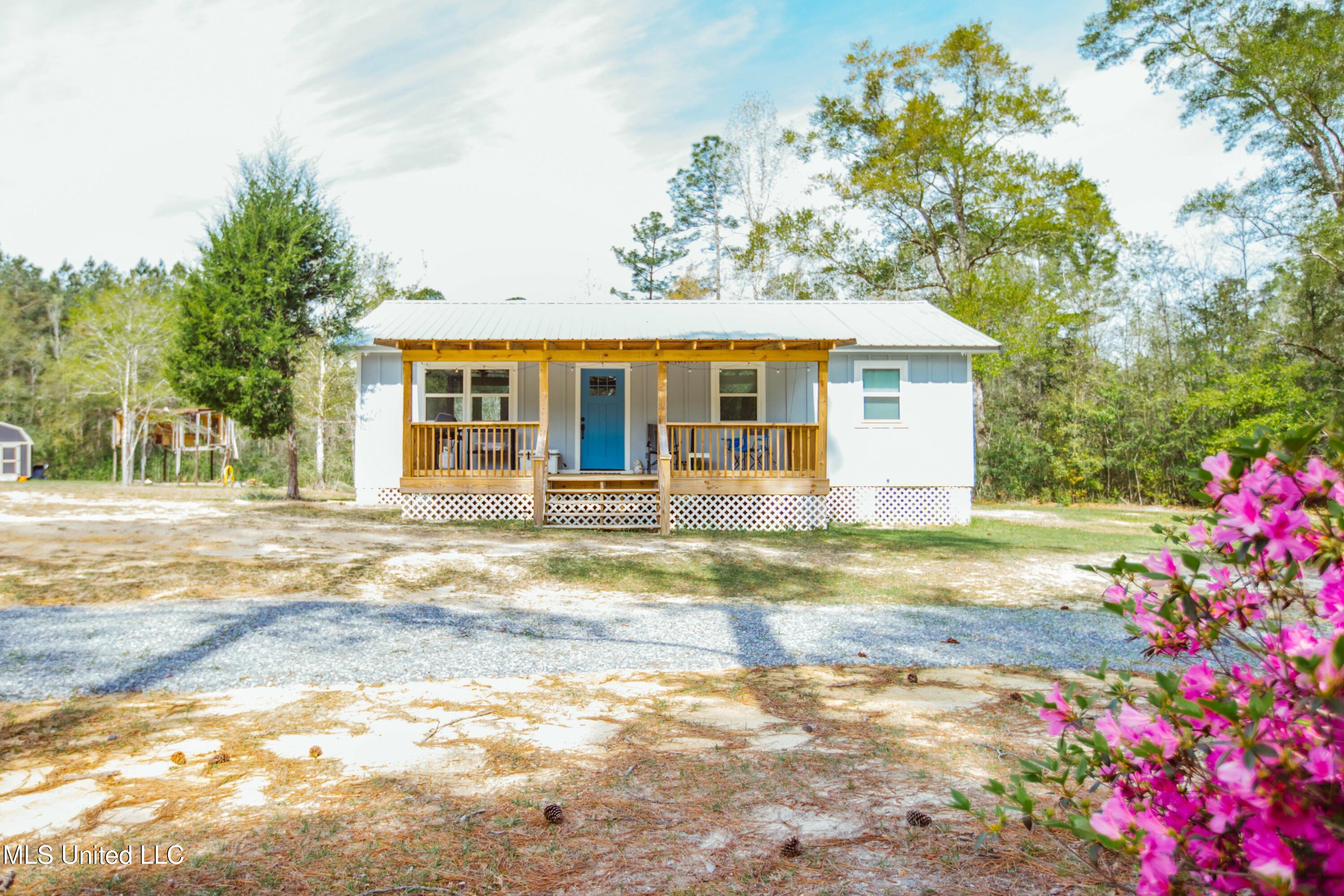 17243 Shaw Road Gulfport, MS 39503 - Photo 20 of 22 tempImageH6hLX2