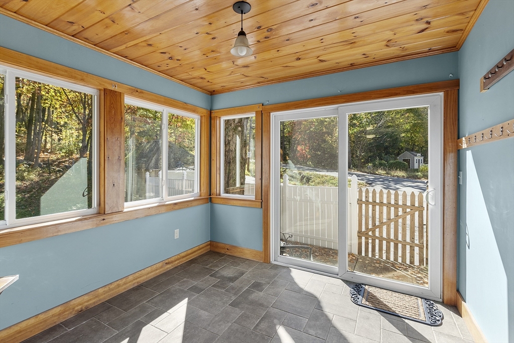155 Narrows Road Westminster, MA 01473 - Photo 35 of 42 Gallery Image 35