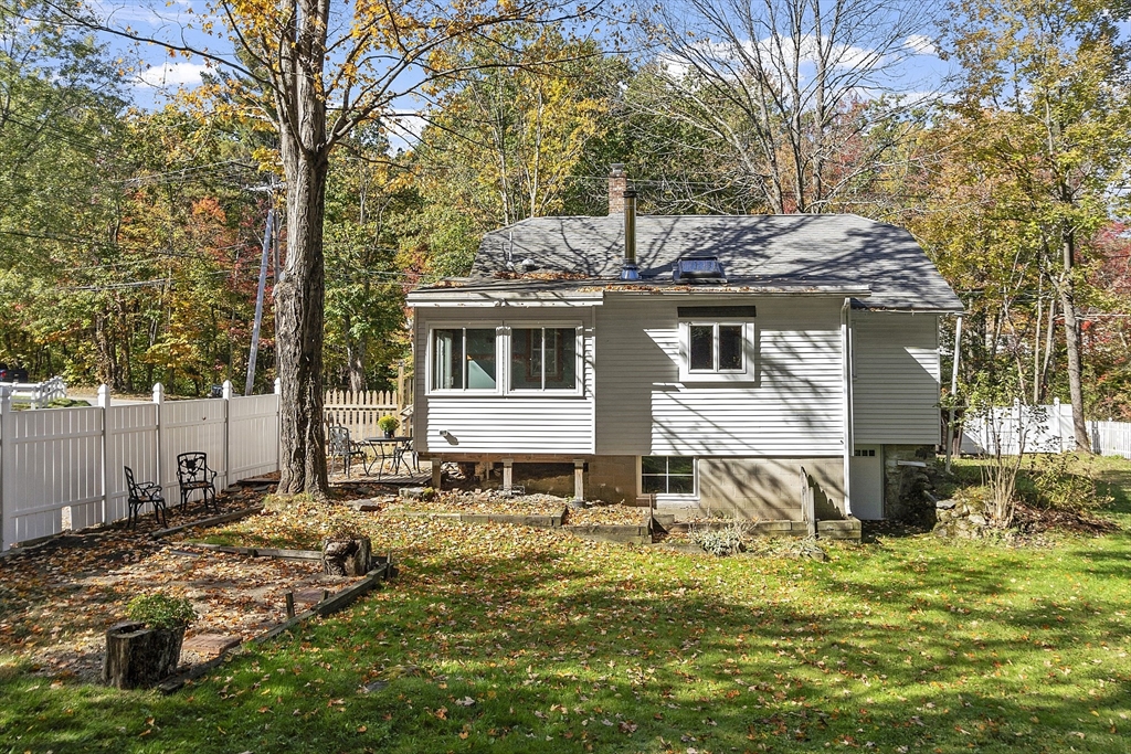 155 Narrows Road Westminster, MA 01473 - Photo 5 of 42 Gallery Image 5