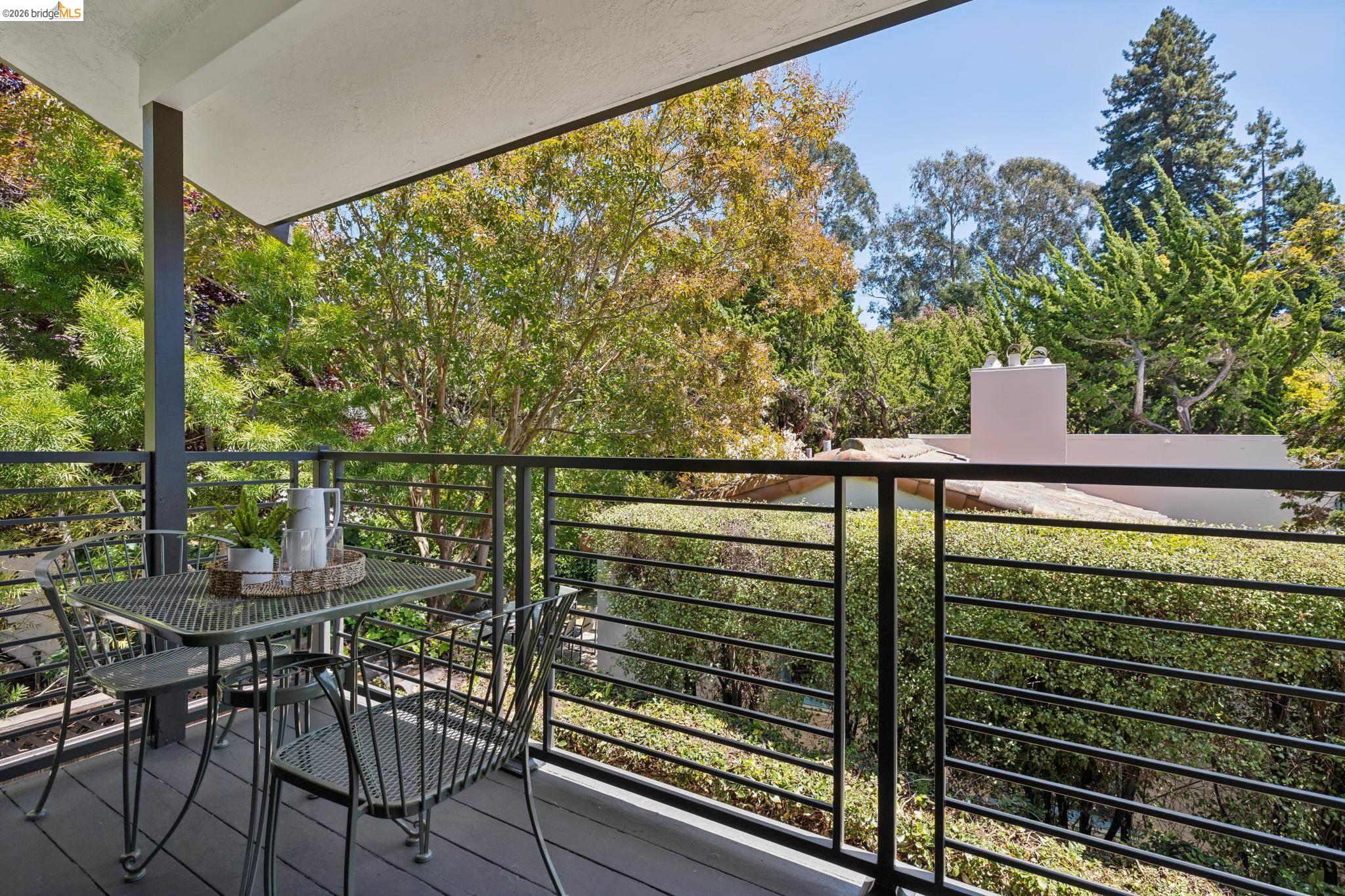 921 Underhills Road Oakland, CA 94610 - Photo 48 of 97