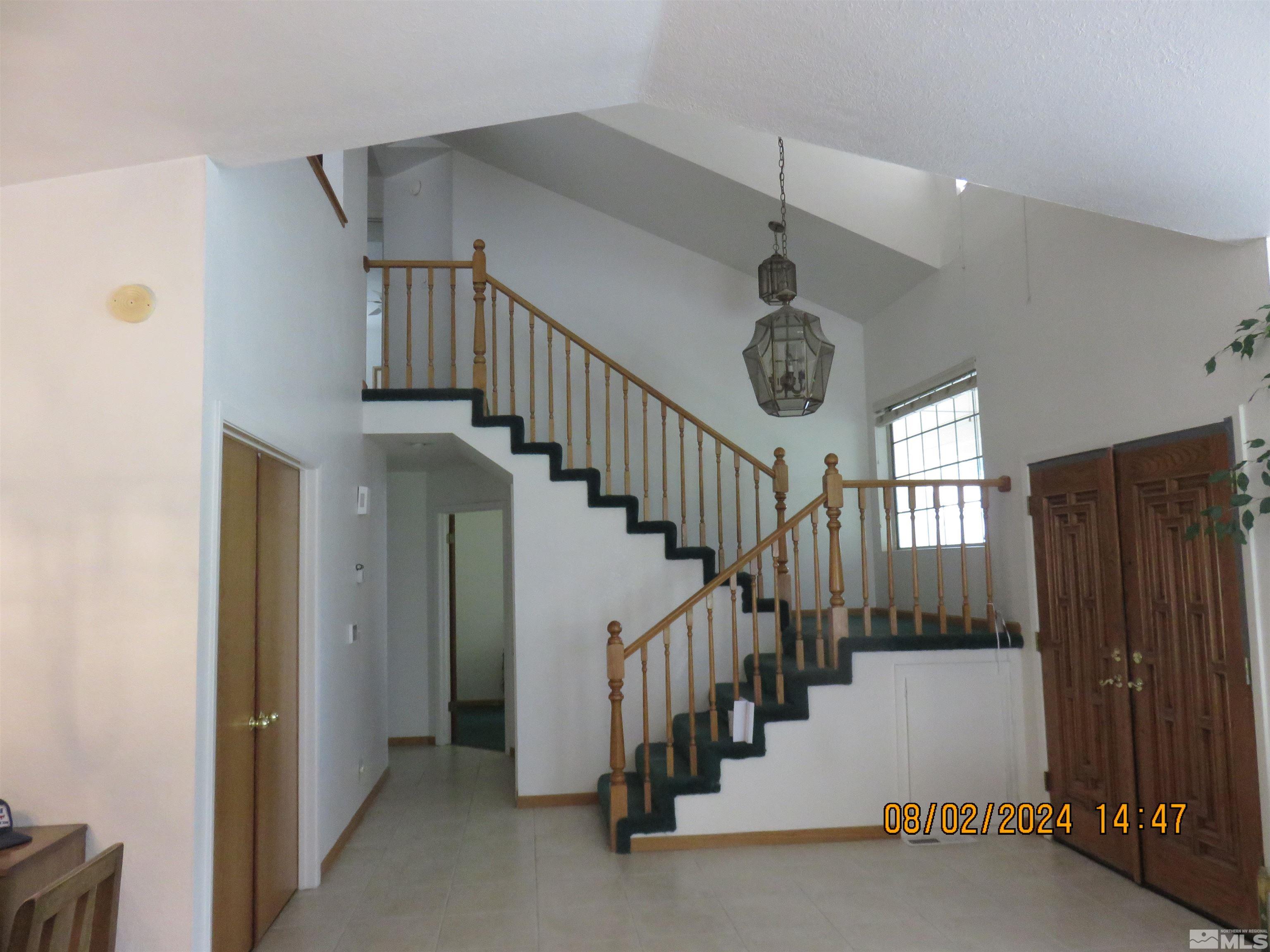7131 Lighthouse Lane Reno, NV 89511 - Photo 4 of 11 a view of entryway and hall