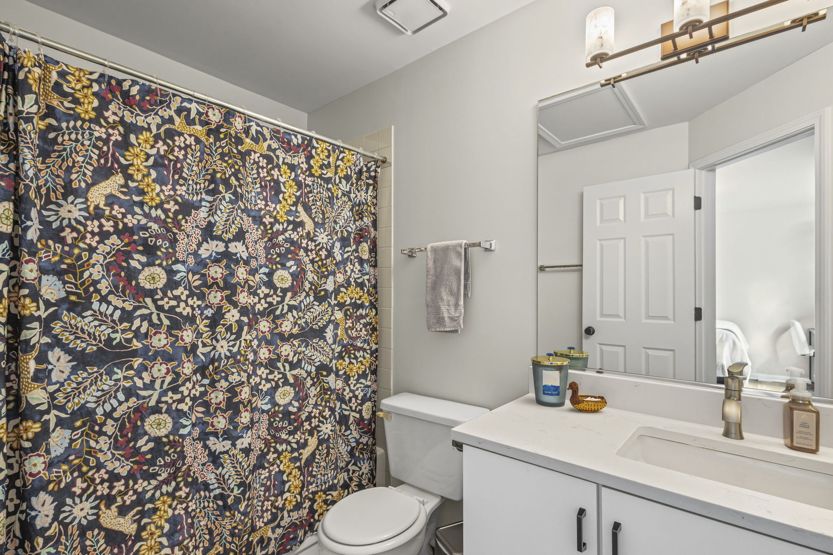111 Cathy Lane Mount Prospect, IL 60056 - Photo 28 of 36 a bathroom with a sink toilet and shower
