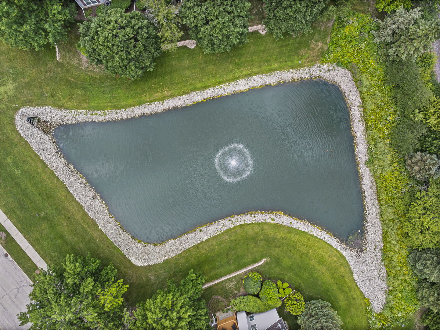 111 Cathy Lane Mount Prospect, IL 60056 - Photo 32 of 36 an aerial view of a residential houses with outdoor space and swimming pool