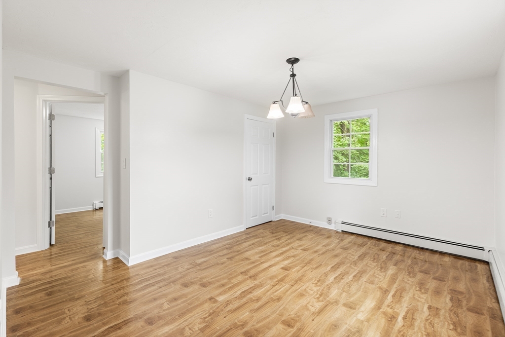 104 Chestnut Road Tyngsboro, MA 01879 - Photo 5 of 39 Gallery Image 5