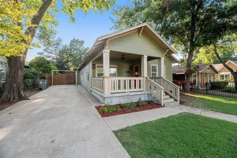 $489,000 | 807 Hollywood Avenue, Dallas, TX 75208
