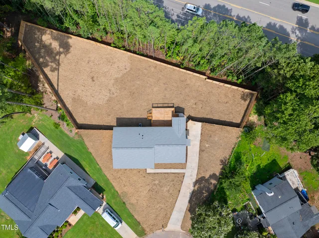 $599,900 | 305 North Montreal Court, Cary, NC 27511