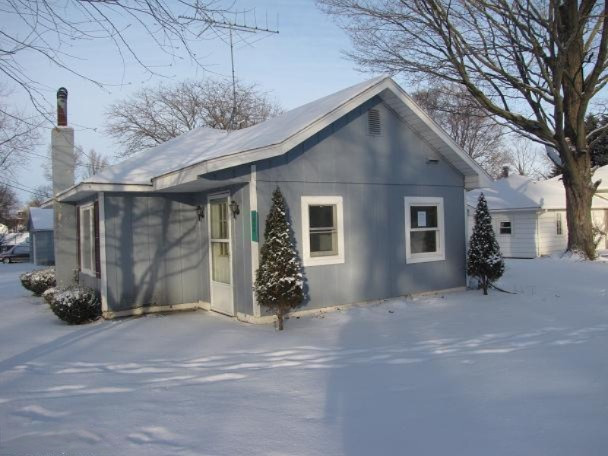 184 Goodell Street Colon, MI 49040 - Photo 1 of 5 Primary Photo