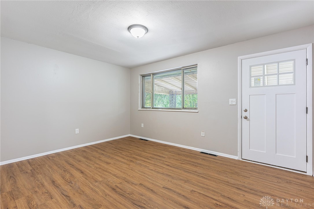 5710 Corwin Road Waynesville, OH 45068 - Photo 10 of 26 Gallery Image 10