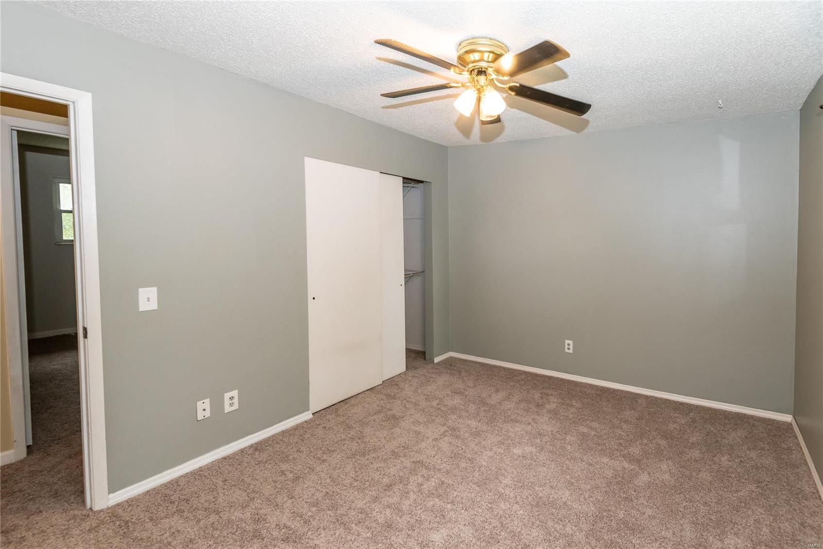 414 Riggin Road Troy, IL 62294 - Photo 8 of 16