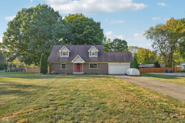 $365,000 | 6102 Hazelwood Avenue, Indianapolis, IN 46228