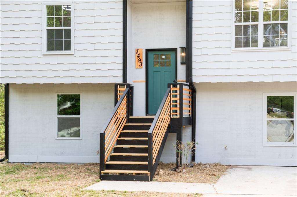 3493 Newberry Trail Decatur, GA 30034 - Photo 4 of 48 a view of outdoor space and deck