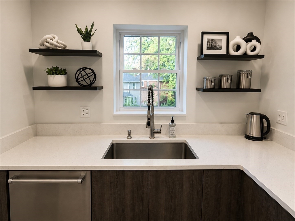 104 Lake Shore Road, Unit 4 Boston, MA 02135 - Photo 4 of 11