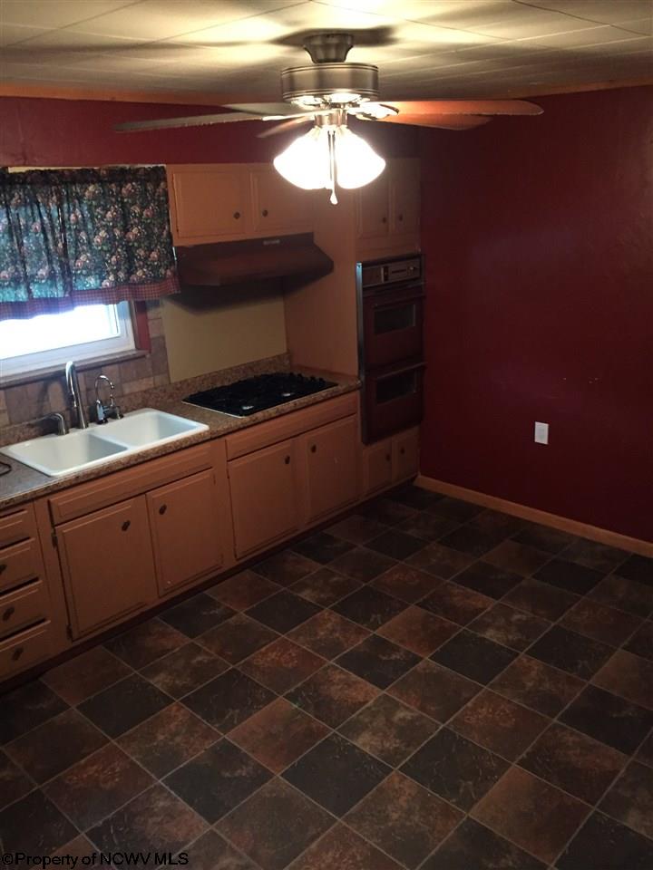 1267 Big Battle Run Road Salem, WV 26426 - Photo 6 of 10 Gallery Image 6