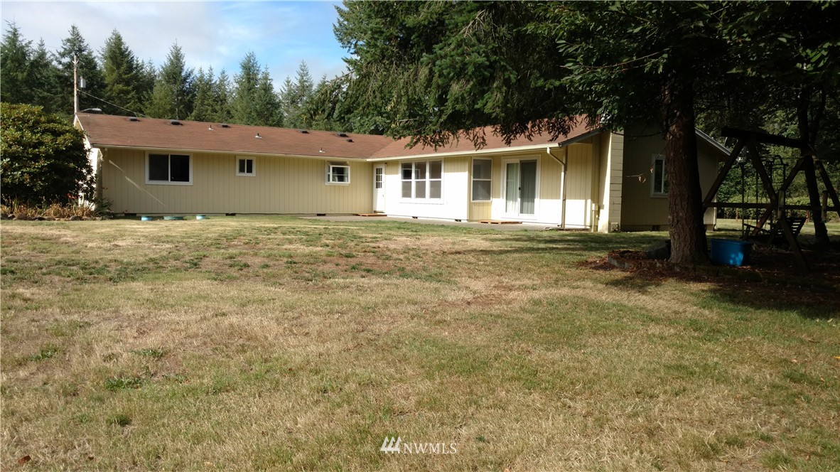 10042 168th Avenue Southwest Rochester, WA 98579 - Photo 3 of 21