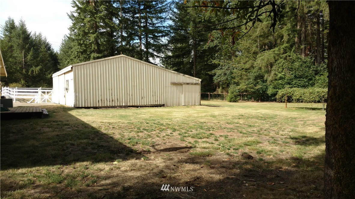 10042 168th Avenue Southwest Rochester, WA 98579 - Photo 5 of 21