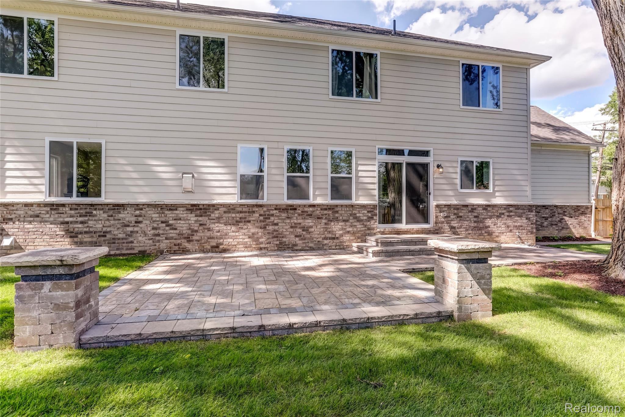 403 1st Street Rochester, MI 48307 - Photo 39 of 40 403 1st Street, Rochester, MI-39.jpg-FULL