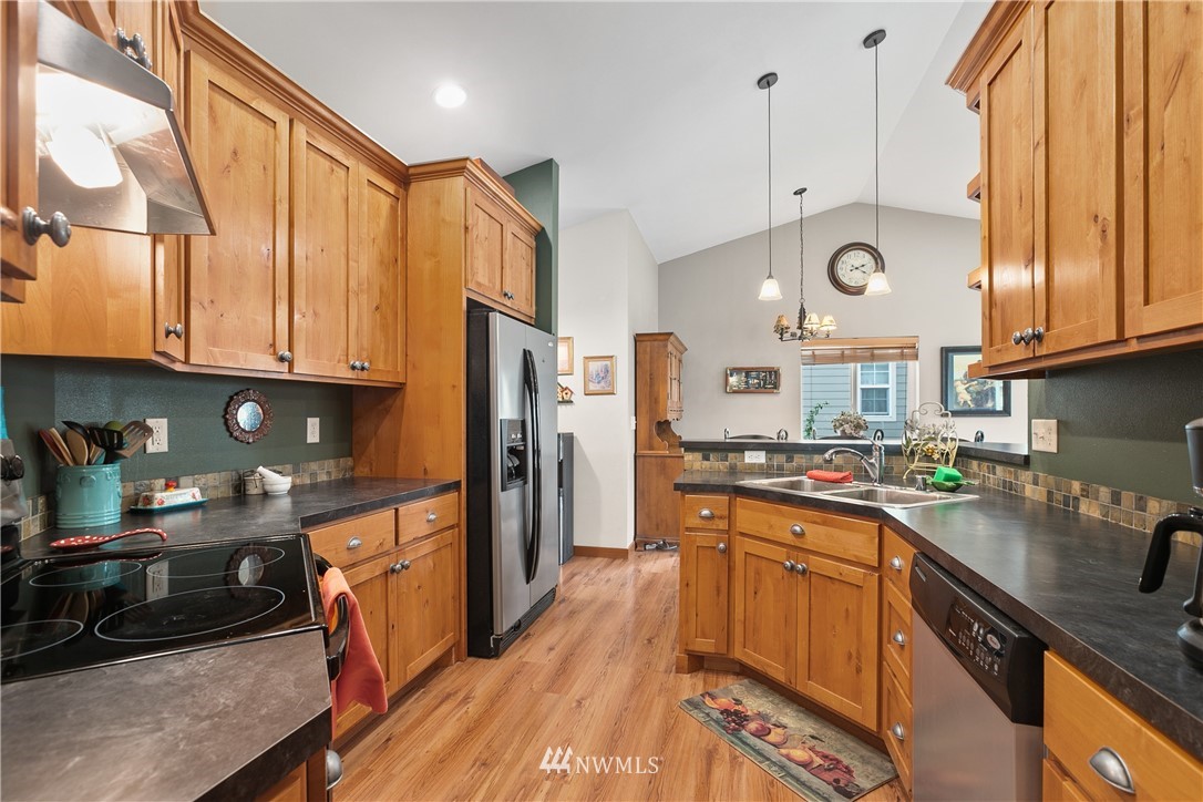 413 Allison Way Nooksack, WA 98276 - Photo 12 of 27 Gallery Image 12