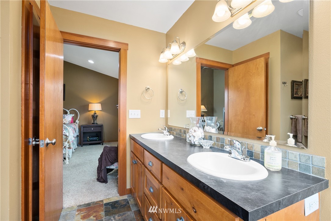 413 Allison Way Nooksack, WA 98276 - Photo 15 of 27 Gallery Image 15