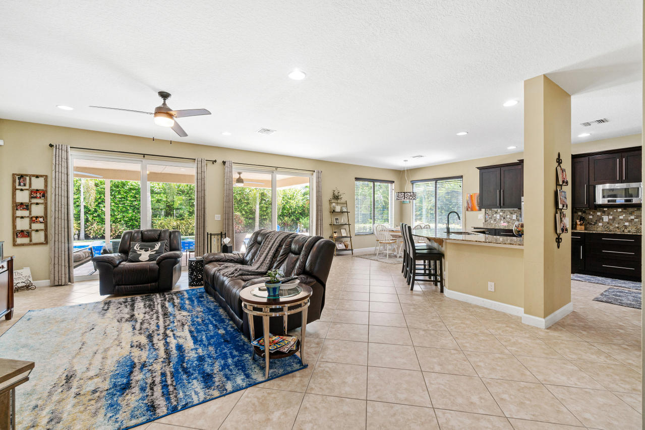 720 Southwest River Bend Circle Stuart, FL 34997 - Photo 11 of 40 Open Family Room