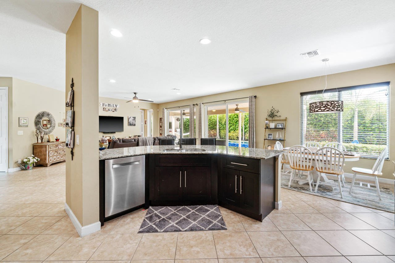 720 Southwest River Bend Circle Stuart, FL 34997 - Photo 17 of 40 Renovated Kitchen