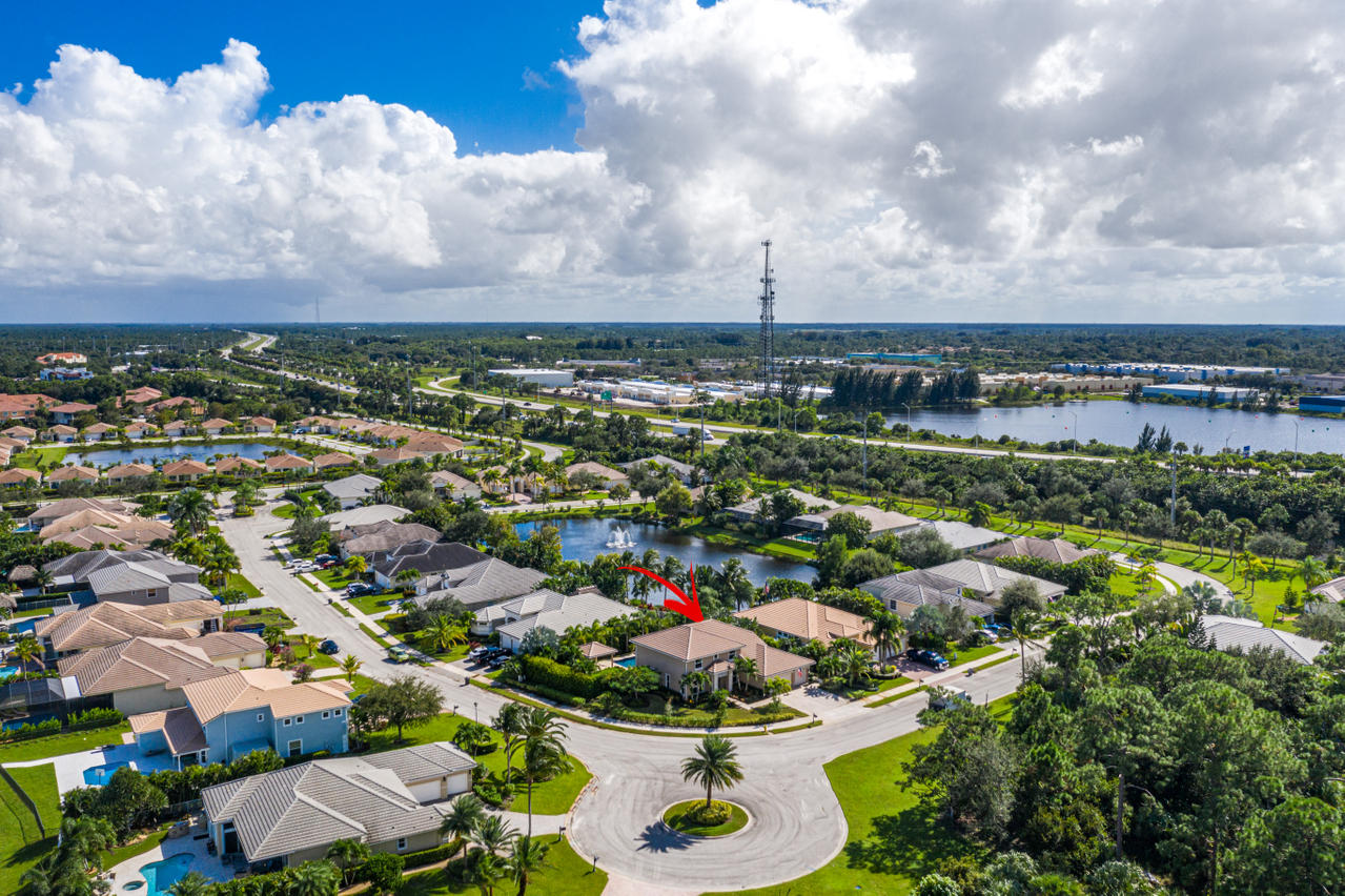 720 Southwest River Bend Circle Stuart, FL 34997 - Photo 33 of 40 Waterfront Gated Community