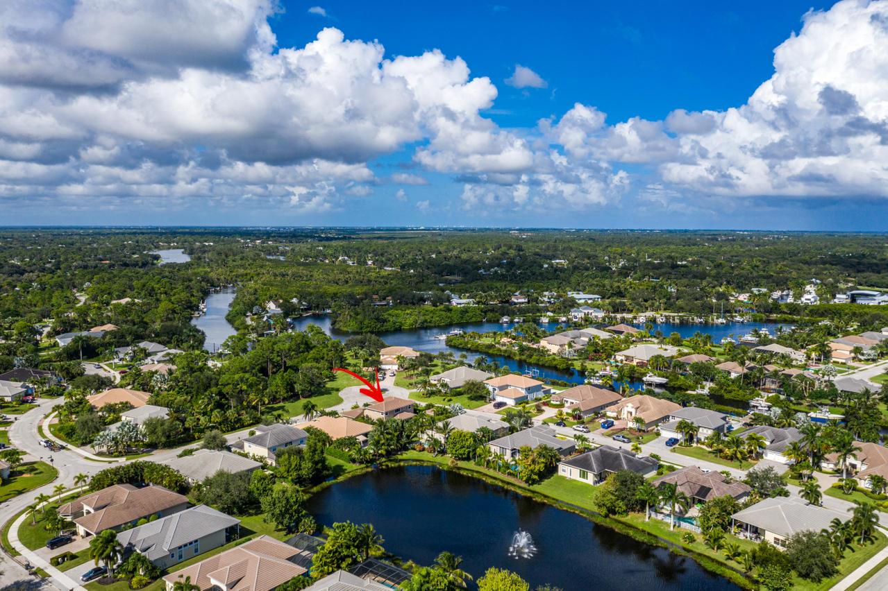 720 Southwest River Bend Circle Stuart, FL 34997 - Photo 34 of 40 Waterfront Gated Community