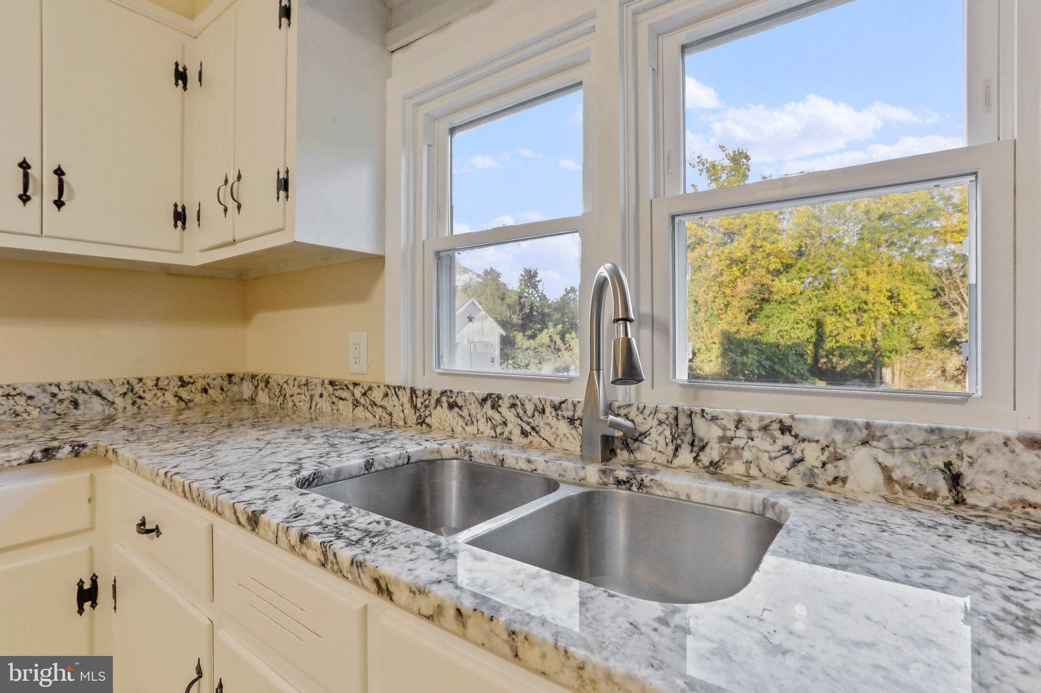 178 Stephenson Road Stephenson, VA 22656 - Photo 2 of 31