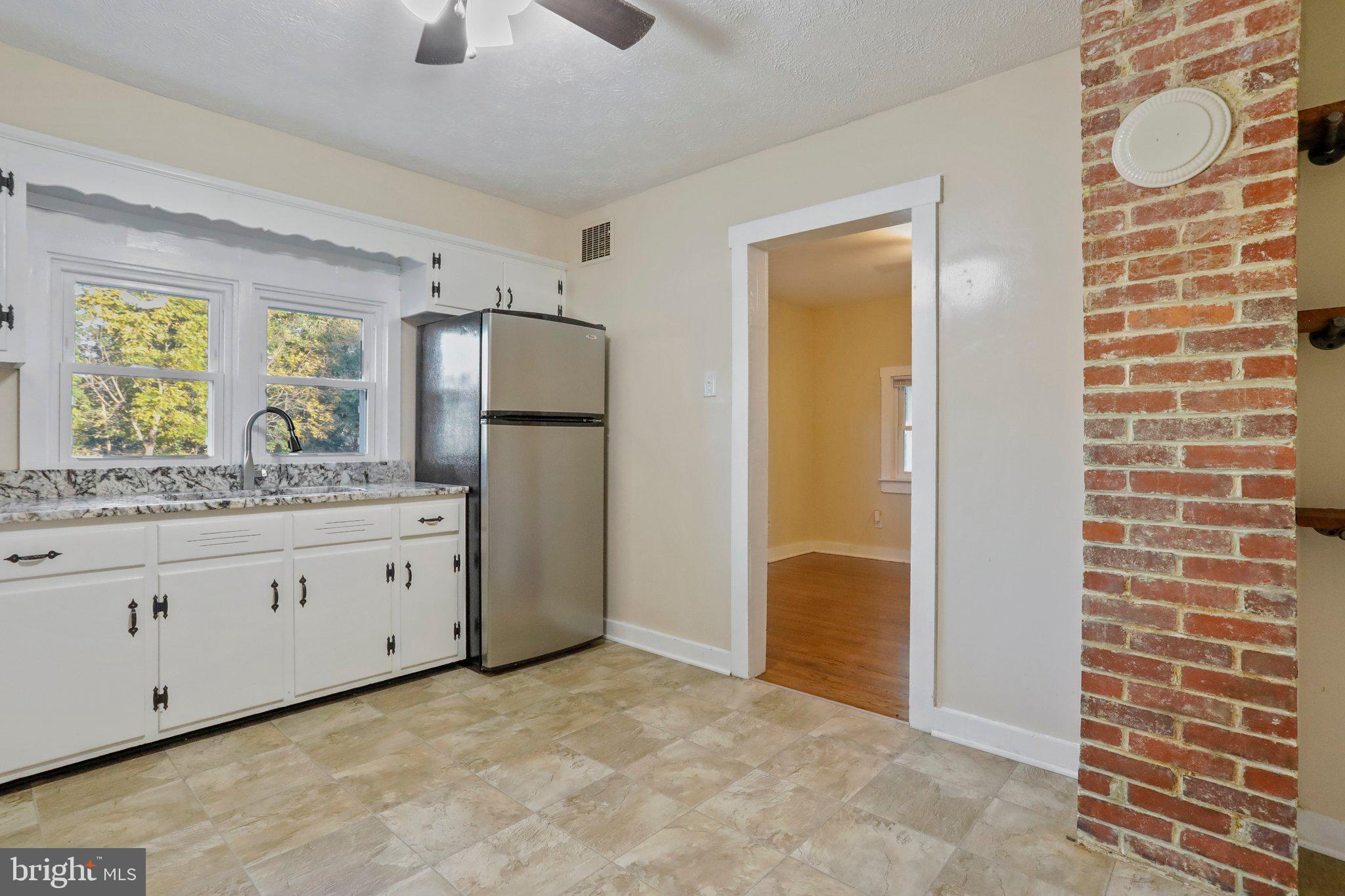 178 Stephenson Road Stephenson, VA 22656 - Photo 4 of 31