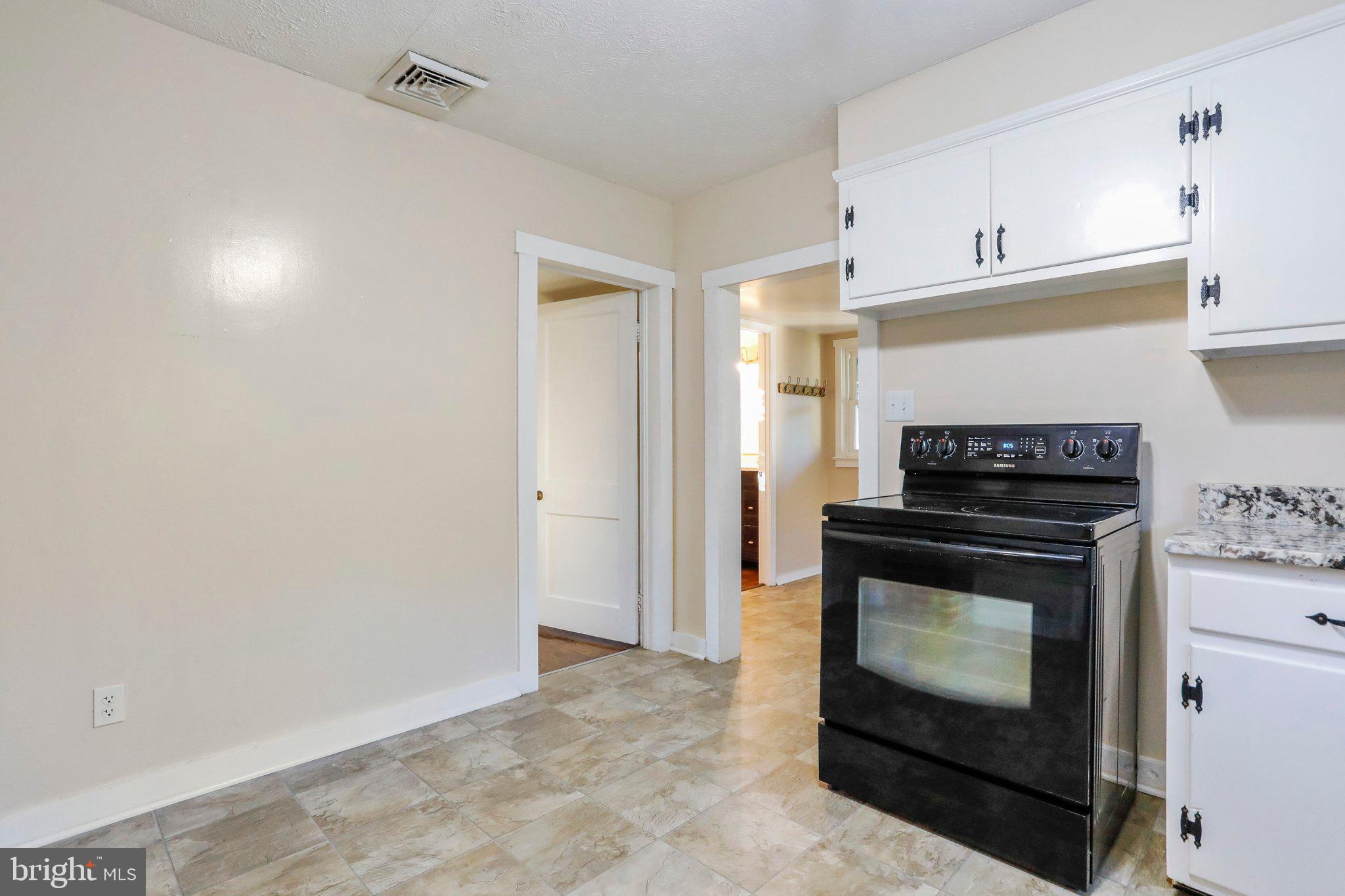 178 Stephenson Road Stephenson, VA 22656 - Photo 5 of 31