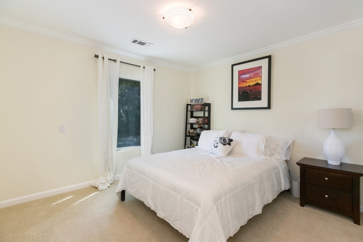 16825 Via De Santa Fe Rancho Santa Fe, CA 92067 - Photo 6 of 24