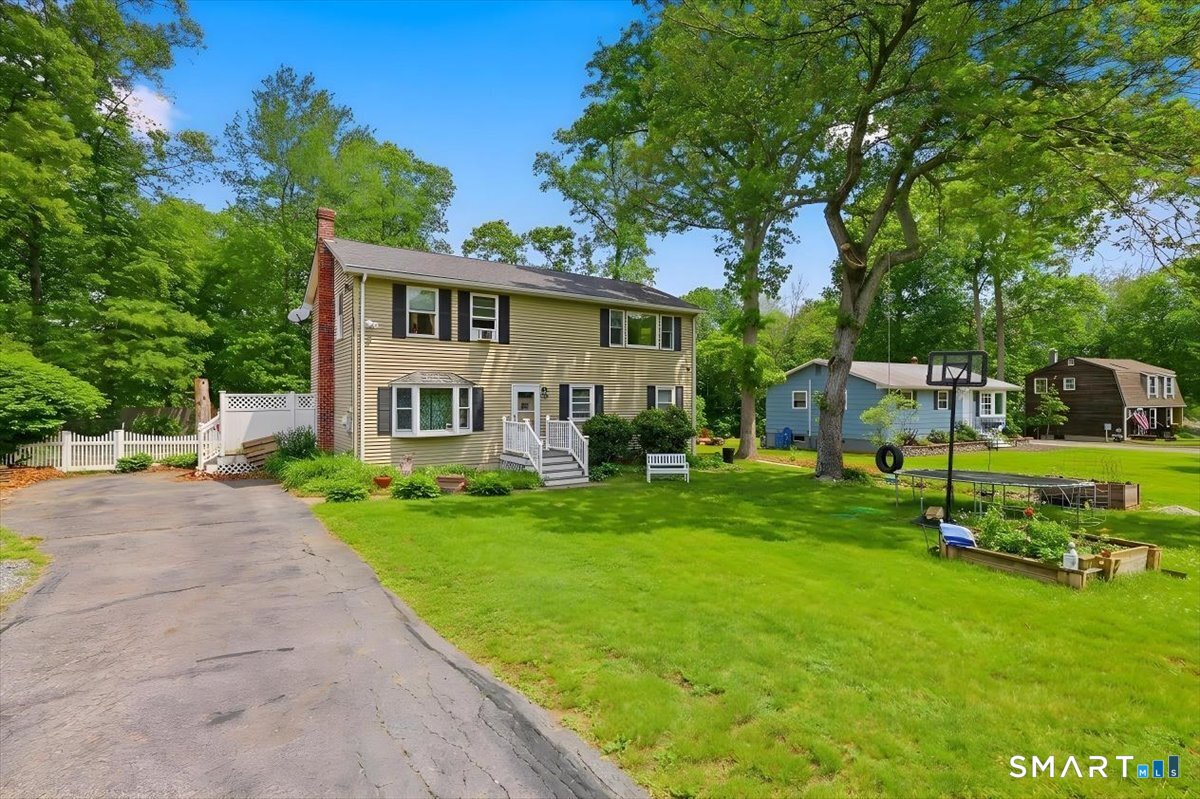 31 Iron Street Ledyard, CT 06339 - Photo 2 of 40