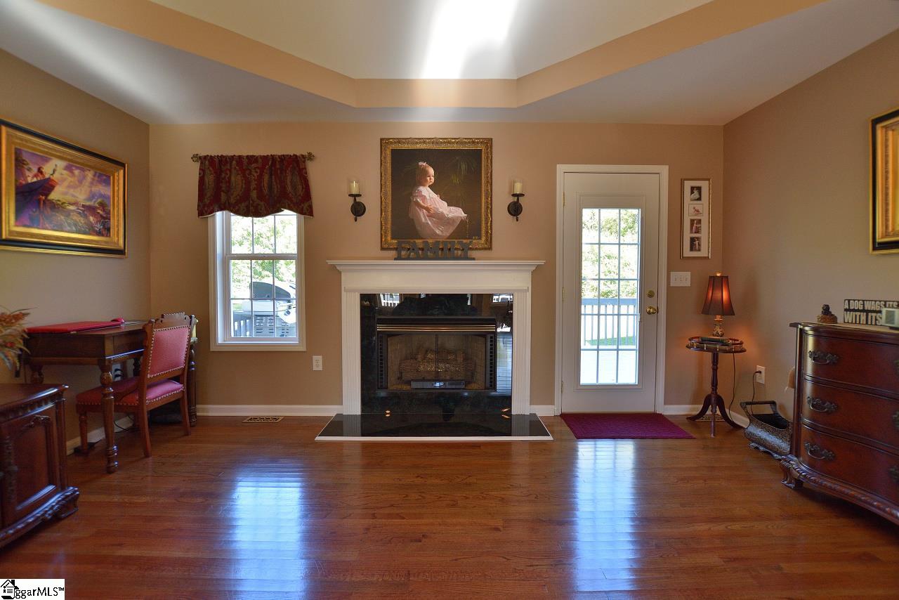 130 Aiken Farm Road Pickens, SC 29671 - Photo 8 of 33