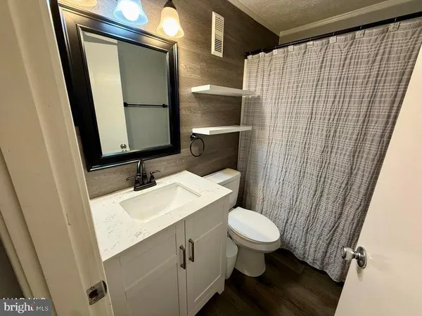 $79,900 | 127 East Valley Point Lane, Unit 1215, Claysburg, PA 16625