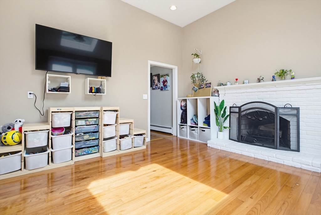 102 Purchase Street Milford, MA 01757 - Photo 9 of 37